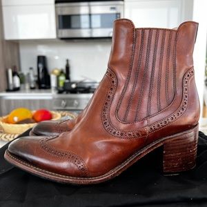 The Office of Angela Scott Miss Scott Chelsea Boot - size eu 39 / us 9